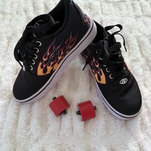 Kids Black Flame Heelys